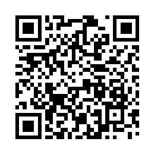 他是靠着自己的奶奶捡垃圾把他养活的二维码生成