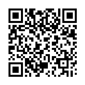 他没有见到老人家在那里耐心教着什么二维码生成