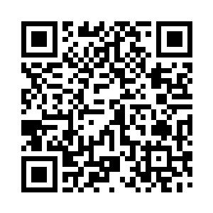 他照例给了老板娘一小块碎银作为小费二维码生成