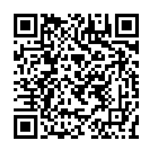 他的心神也是微微一凛的……继续向前走了一截二维码生成