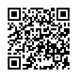 他看了跟着自己前来的那位中年人一眼二维码生成