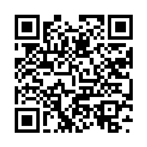 他站在山谷中间观察那些异常的青草时二维码生成
