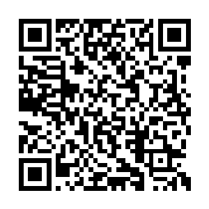 他自己的眼睛也是紧紧地盯着自己几个竞争对手二维码生成