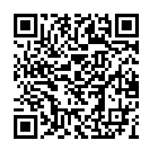 他距离赵纯良的位置只有大概一百米左右的距离二维码生成