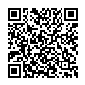 付秋生脚底尚未消散打得青色云层忽然收向了他二维码生成