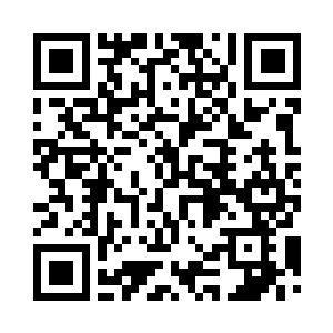 以及香贵和站在他身后的儿子香玉山二维码生成