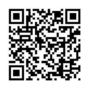 任天凡那双白色手套已经穿戴好了二维码生成