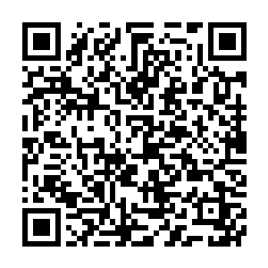 众人一路驱车来到了位于本区域边缘地带的一个写字楼的地下车库里二维码生成