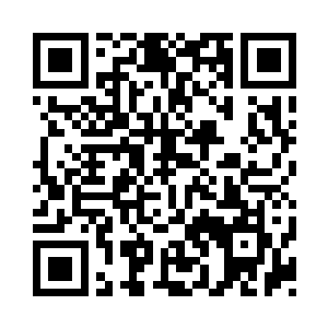 众星捧月般地拱卫着一个相貌平平的女人二维码生成