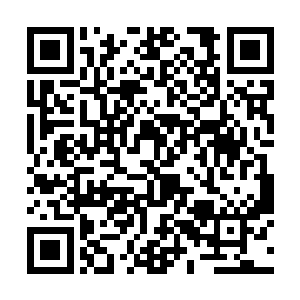 但是不经意间将自己饱满的双峰紧贴着丁长生的胳膊二维码生成