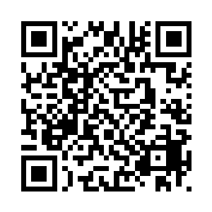 但是她却可以让这群人知道什么叫二维码生成