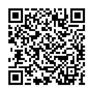 但这也正说明了他和这些真正的一流高手们之间二维码生成