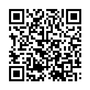 使用者立即朝自己后方进行一次超高速的移动二维码生成