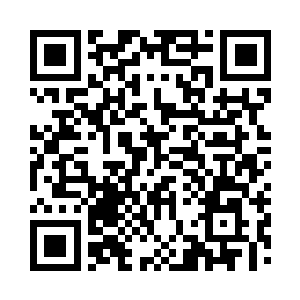 侍卫们只是好奇这群人凑在一起说什么话二维码生成