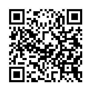 便向着一条看起来比较僻静的小街走去二维码生成