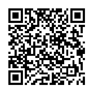 便果断拿出一千五百万灵石从对方手中换到了第三枚玉简二维码生成
