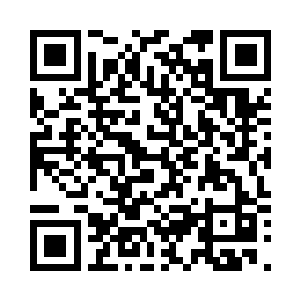 便看到这边沿海处有着一个庞然大物二维码生成