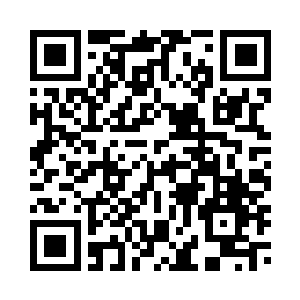 俊逸的脸上戴着一幅细黑边的眼睛二维码生成