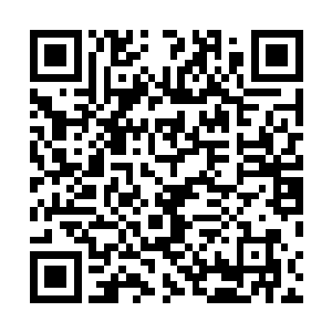 像他这样沒什么意志力的人要催眠他还是沒有什么困难的二维码生成