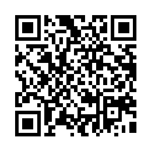 其中带头那个拿出藏在身后的空心钢管二维码生成