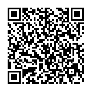 准确的说是那玉碑上的字才是让得沈从文神情会出现这么大转变的原因二维码生成