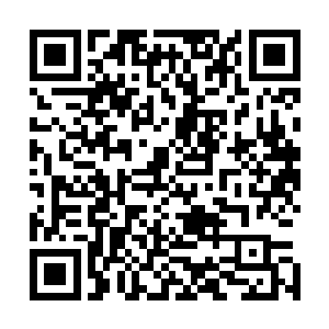 凌无邪莫名其妙的感觉自己的心情煞那间变得很沉重很沉重二维码生成