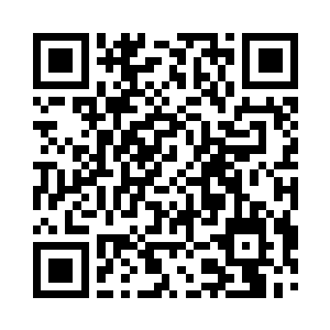 凤凰从家族仓库拿了八块上好的玄阶中品矿石二维码生成