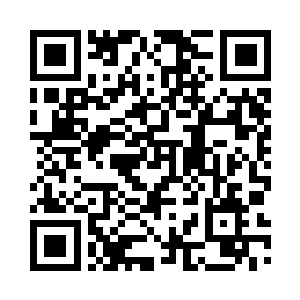 凤家族长这个时候发现了雷天的怪异二维码生成