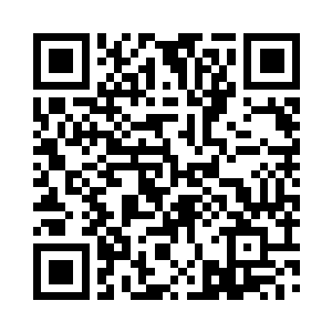 凤火舞的九幽剑也洞穿了紫金天蜈的丹田二维码生成