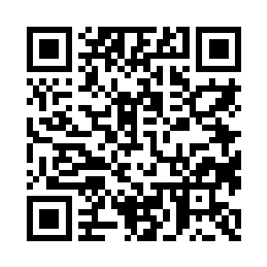 刘海汗湿黏贴在一张张净白的俏丽脸蛋上二维码生成