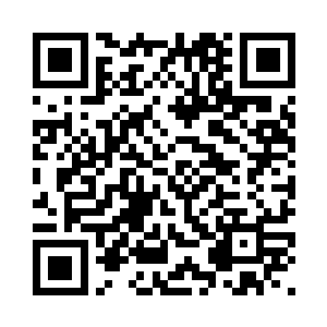 十分爽利地就从怀中取出两瓶丹药二维码生成