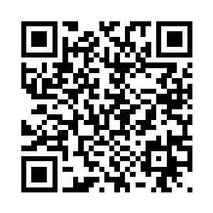 半边身体麻掉的她只直直的倒了下去二维码生成