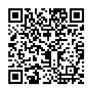 南宫伊你确定要用所有的财产来换一个已经被我玩过的女人吗二维码生成