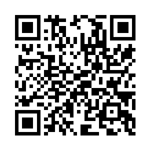 却发现他正在不知道给什么人打着电话二维码生成