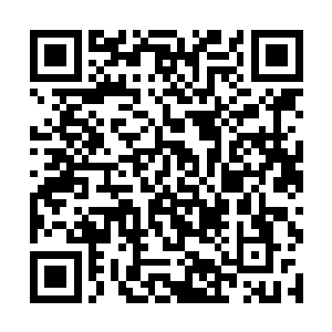 却发现那被人压在身下的人竟赫然变成了自己的模样二维码生成