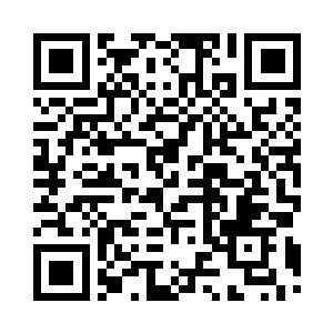 却听其身后的将士立即纷纷高举兵器二维码生成