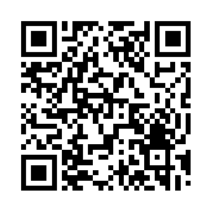 却惊讶发现脚下的沙地猛地往下一陷二维码生成