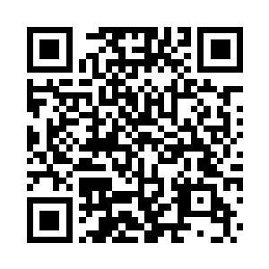 却想不到齐隆同样站在那里纹丝不动二维码生成