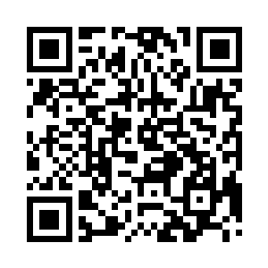 压阵的徐堂然在众目睽睽之抬头挺胸负手而行二维码生成