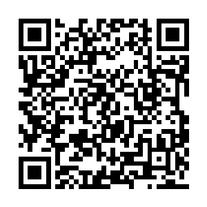 又像是与初识的女子肩并肩地躺在某个地方……二维码生成