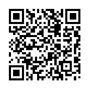 又是一只狰狞庞大的手掌从血雨中掉落了二维码生成