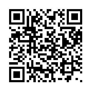 又被这两名如狼似虎的大汉围住狂攻二维码生成