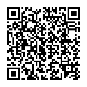 又要适时根据情况的不同往空间数学模型的方程组代入参数变量计算二维码生成
