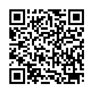 另外一位是……只见她一袭淡粉色的荷花抹胸二维码生成