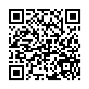 只是刷的一下就避开了杨帆伸过来的手二维码生成