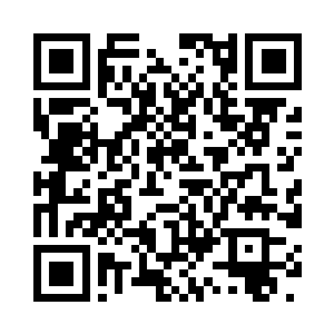 只是脸色苍白的站在那里茫然不知所措二维码生成