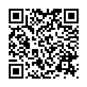 只能是冲过去将当中一个家伙摁住二维码生成