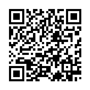 只见一名身材矮小的男子从天而降二维码生成