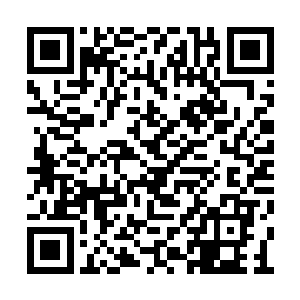 只见两道人影正以风驰电擎的速度向着这里赶來二维码生成