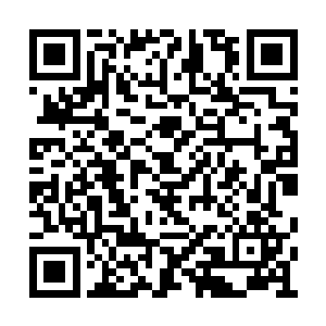 可是她似乎听进去了他有意无意间说的每一句话二维码生成